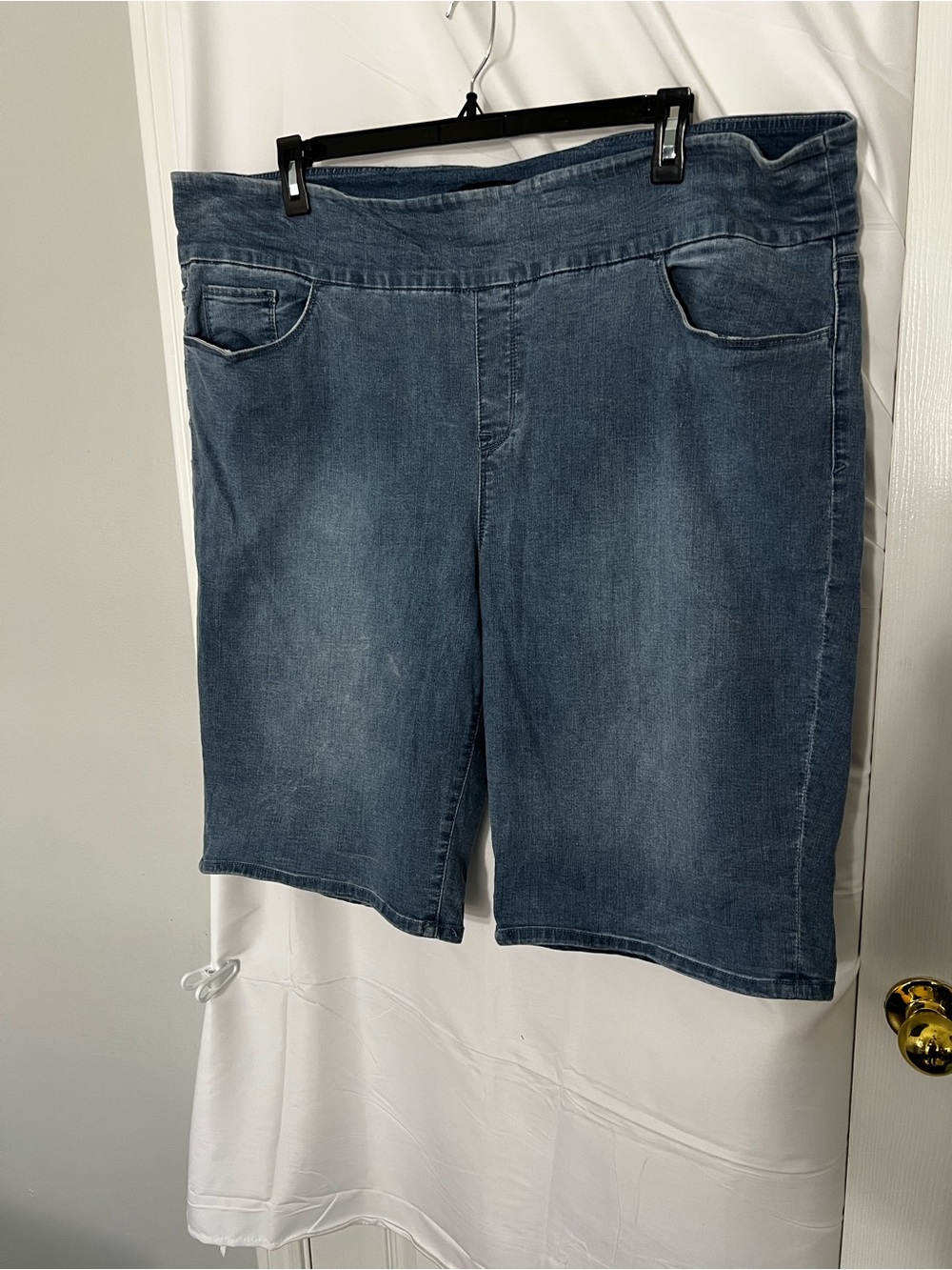 Bandolino Women's Denim Bermuda Shorts - Medium Blue